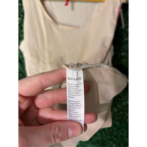 Spanx Tan Sculpting Shaping Tank Top Sz 1XL NWT - Picture 4 of 4